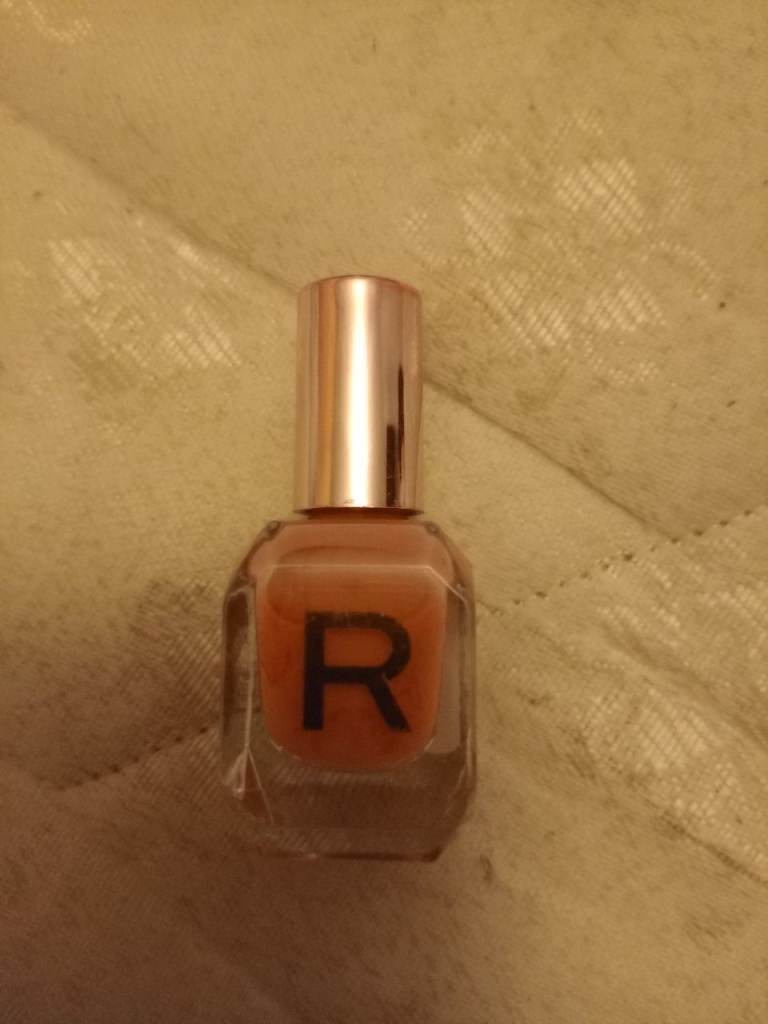 Nail polish 