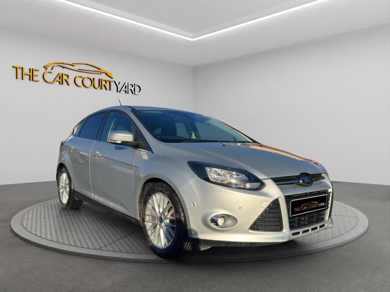 2014 Ford Focus 1.6 TDCi 115 Zetec Navigator 5dr HATCHBACK DIESEL Manual