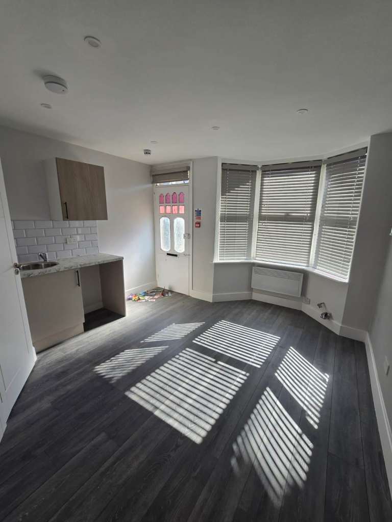 NO Deposit, New property available in Hemel Hempstead!