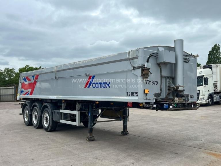 WILCOX INSULATED TIPPING TRAILER 