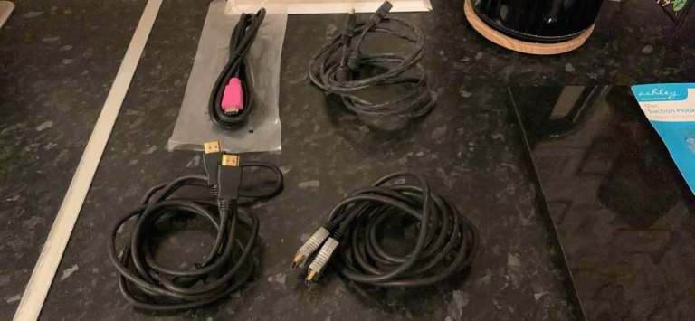 4 hdmi cables