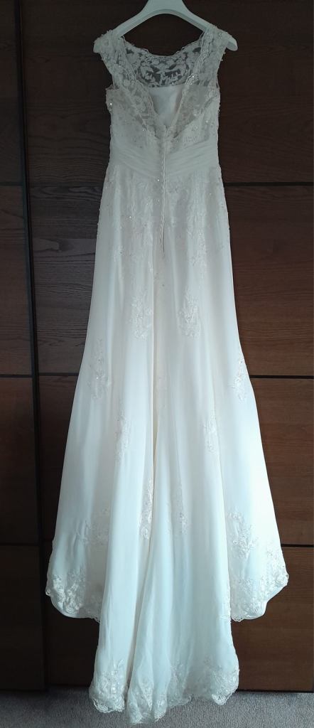 Wedding Dress, Beautiful, Size 10 curvy  