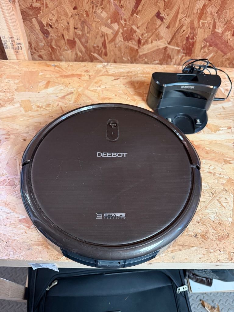 DEEBOT Robot Vacuum Cleaner with Charging Dock – Good Condition