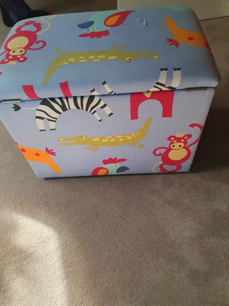 Kids' Toy Storage Box / Ottoman with Animal Print