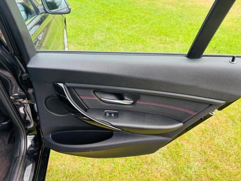 BMW 3 SERIES 2.0 320d Sport Euro 5 (s/s) 4dr 2012