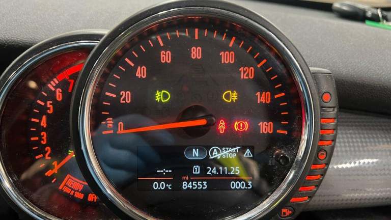 2015 MINI Hatch 1.5 Cooper 5dr HATCHBACK PETROL Manual