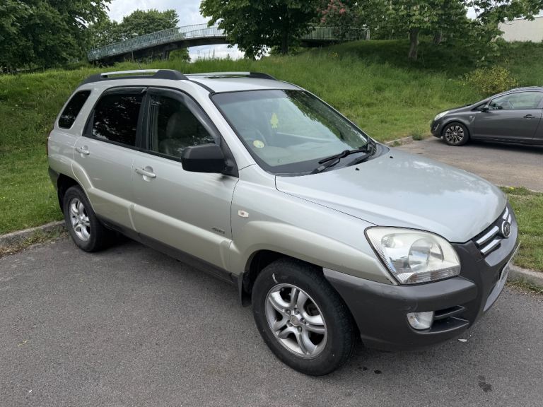 Automatic Kia sportage 