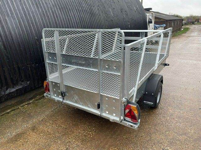 BATESON General Purpose Unbraked 8' x 5' 750kgs Trailer with Mesh Extension Sides - B85