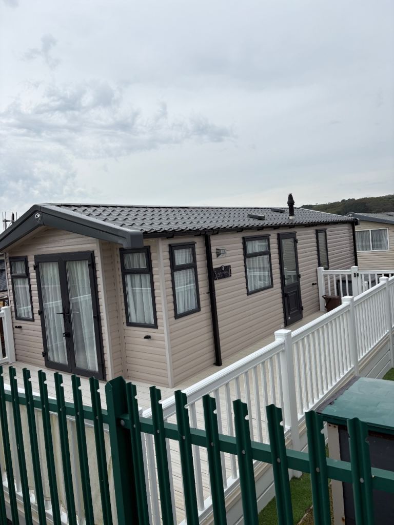 Swift Burgundy Static Caravan, Burry Port