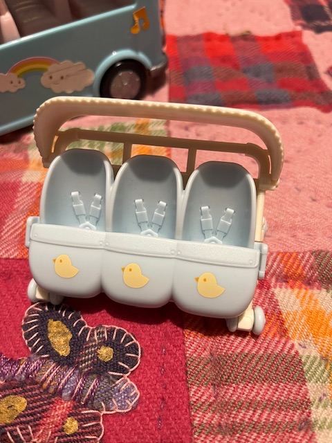 Sylvanian family triple baby pram