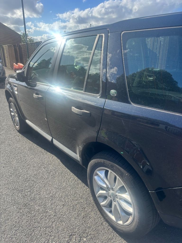 Land Rover, FREELANDER, Estate, 2011, Other, 2179 (cc), 5 doors