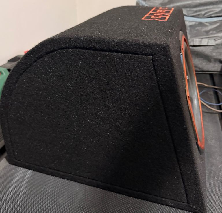 EDGE Car Subwoofer Box – Black, Good Condition