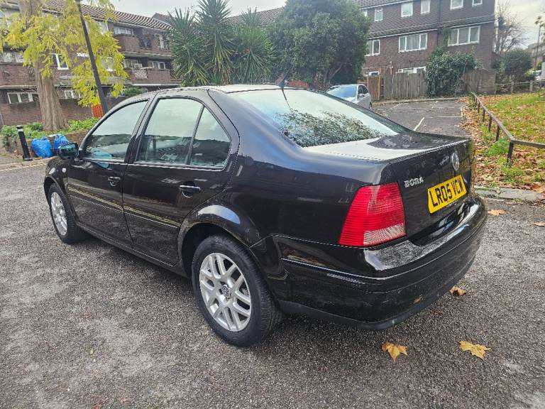 Volkswagen, BORA, Saloon, 2005, Automatic, 1595 (cc), 4 doors