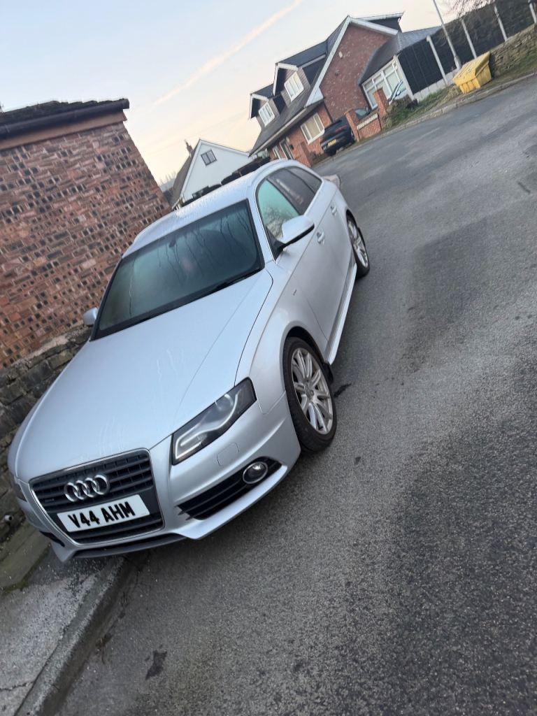 Audi A4 Avant S line Quattro