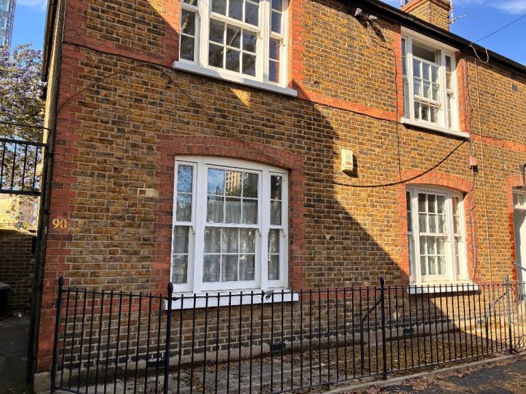 Edwardian 3 bed quiet garden flat SW11