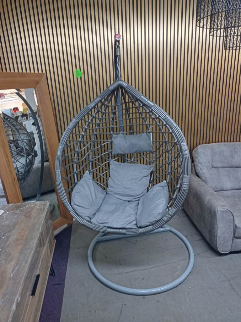 Ex display Swinging Egg Chair 