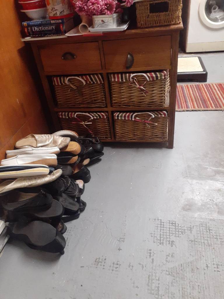 WOODEN STORAGE UNIT