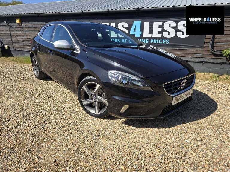 2015 Volvo V40 2.0 T2 R-Design Hatchback 5dr Petrol Manual Euro 6 (s/s) (122 ps) Hatchback Petrol...