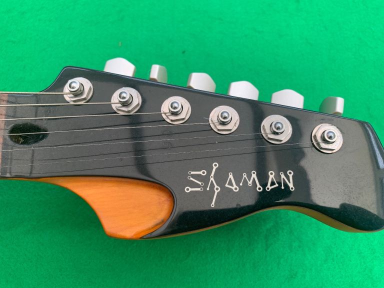 Shaman Electric Guitar – Red, Good Condition