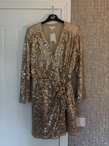 h&m glitter wrap dress Gold Sequin – Brand New with Tags | in Glasgow Sequin mini dress