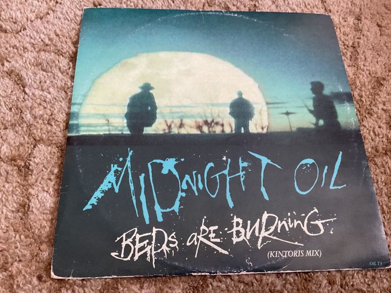 MIDNIGHT OIL - BEDS ARE BURNING 12” KINTORIS MIX  POP ROCK