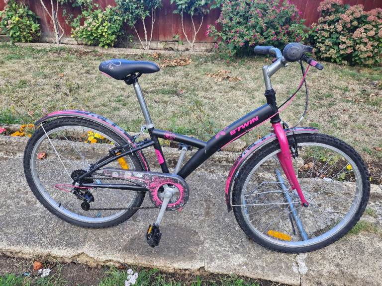 GIRLS TEENAGER YOUTH B-TWIN POPLY 500 24 INCH WHEELS 13 INCH FRAME 16 SPEED BIKE BICYCLE