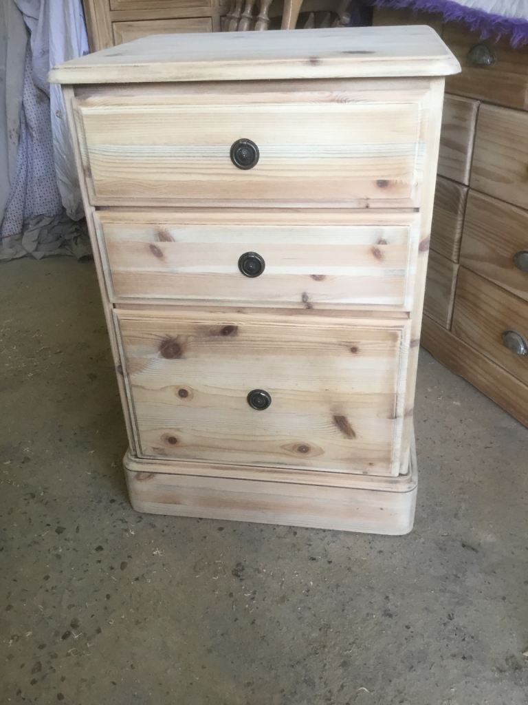 DUCAL SOLID PINE CHEST OF DRAWERS 