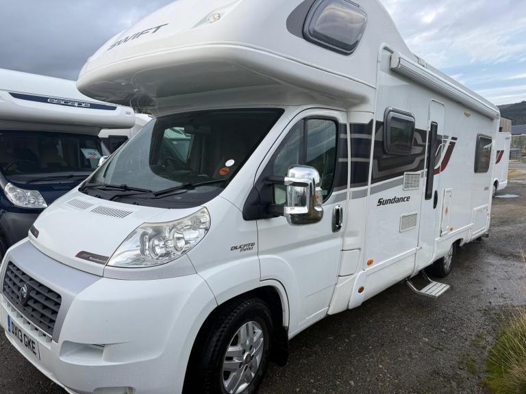 2013 - Swift Sundance 636 L - 2.3ltr - 14,000 Miles - 6 Berth / 6 Belts 