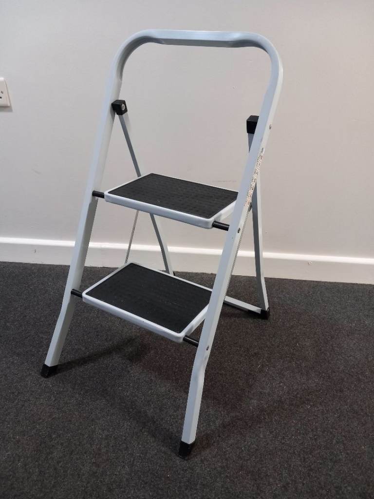 Foldaway Metal 2-Step DIY Step Ladder