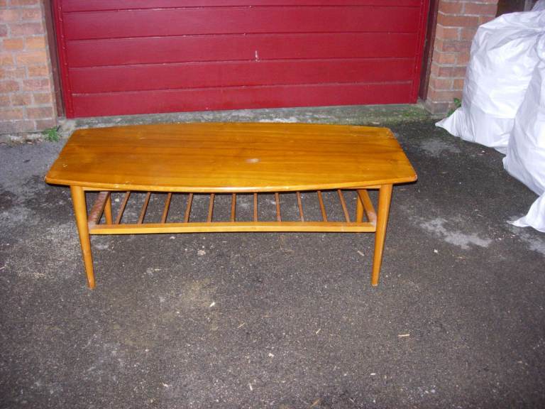 image for MID CENTURY LIGHT WOOD COFFEE TABLE