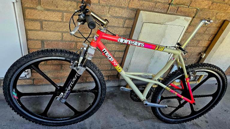 🟥TOP EYES CATCHER RARE ALPINESTARS CRO MEGA XT SPEC MTB🟥RARE SPOKED WHEELSET