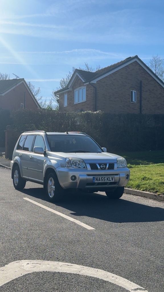Nissan x-trail 2.5petrol,55plate,very low miles