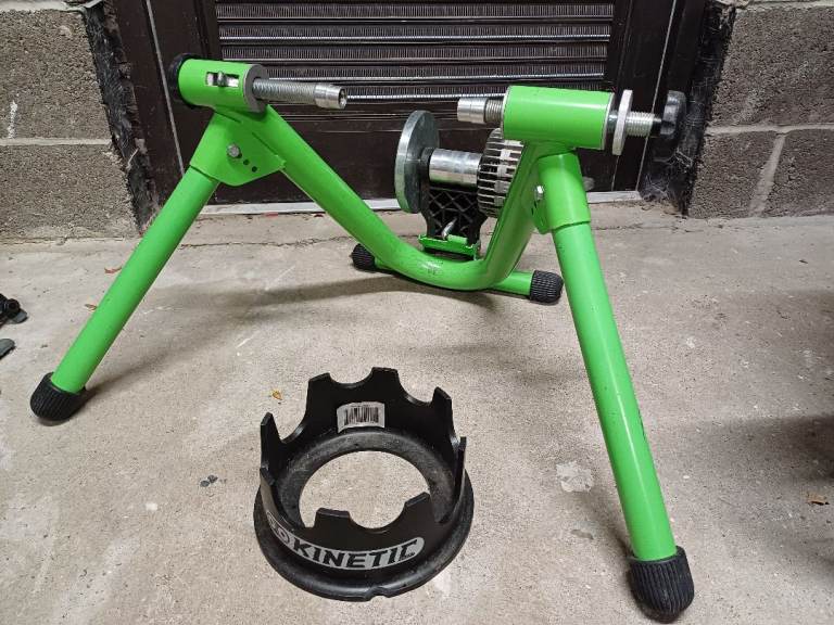 Kinetic Fluid Turbo Trainer