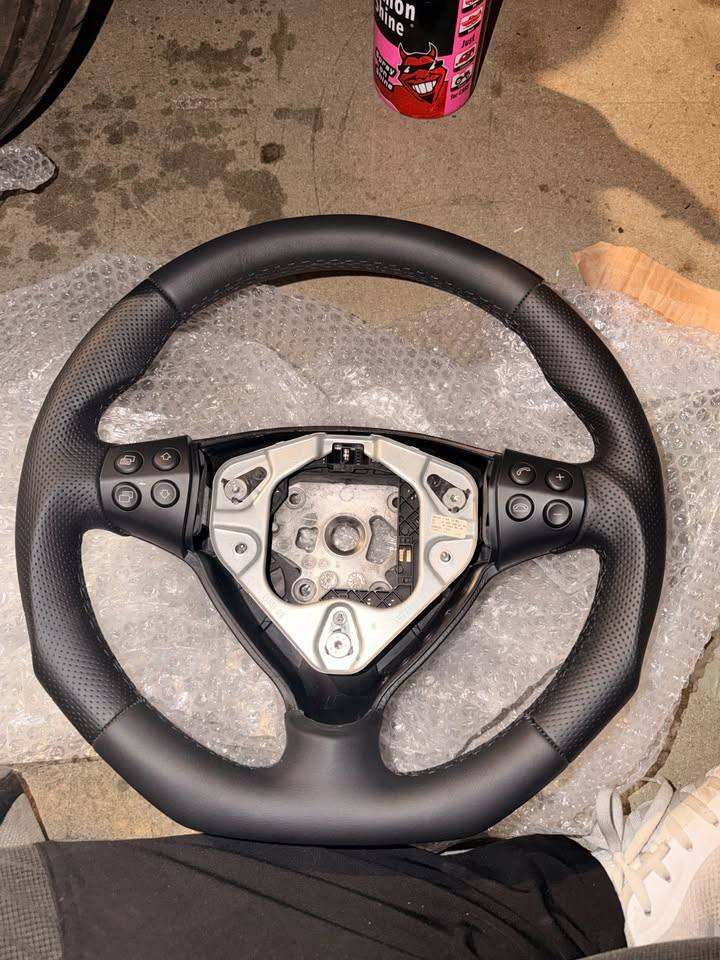 Mercedes W169 Flat Bottom Steering Wheel – Leather – Multifunction – OEM 🔥