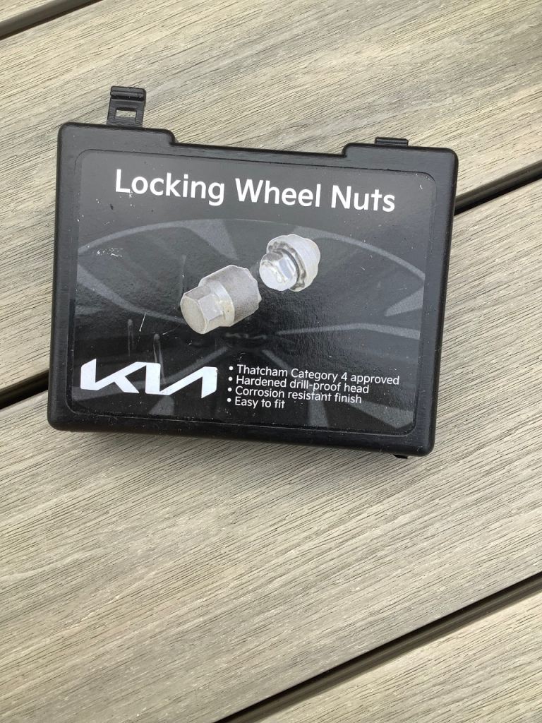 KIA LOCKING WHEEL NUT KEY