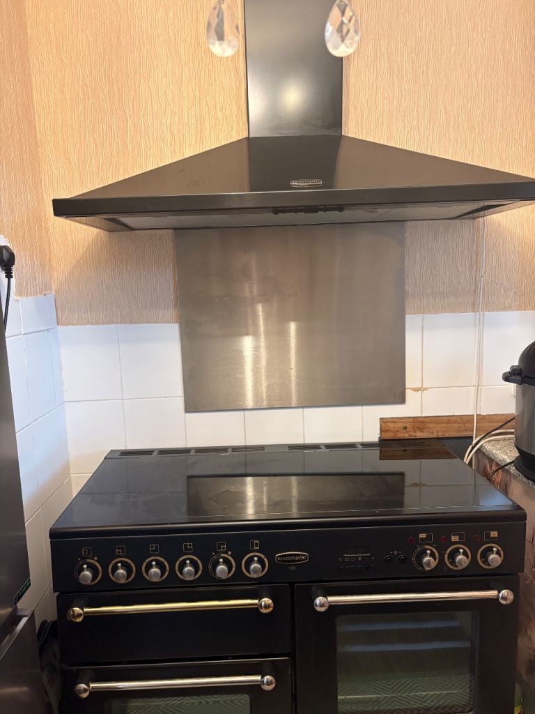 Black Electric Range cooker 110  with hood electric 