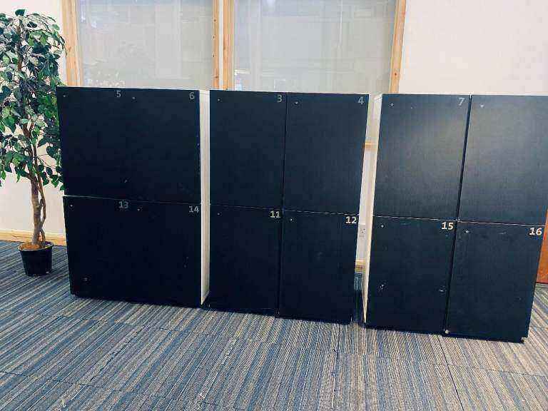 5x £700 each Black-White Storage lockers Smart Wireless Remote Keyless Electronic Access