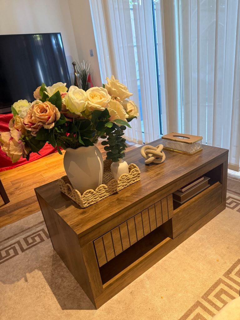 Wooden Coffee Table with Storage – Good Condition