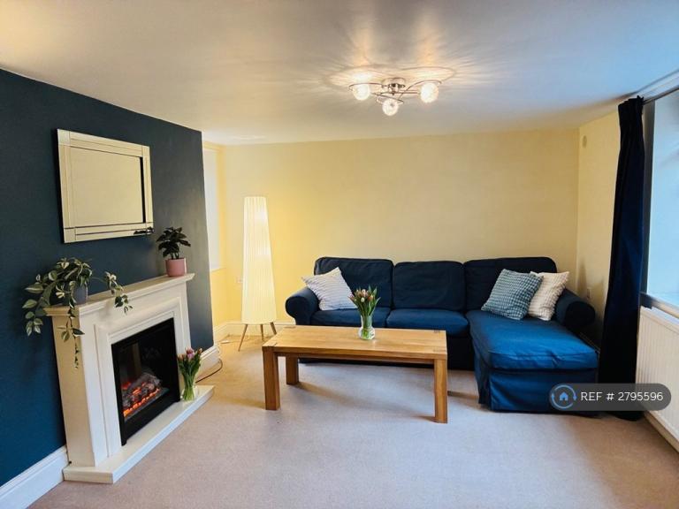 2 bedroom flat in Topsham Road, Exeter, EX2 (2 bed) (#2795596)