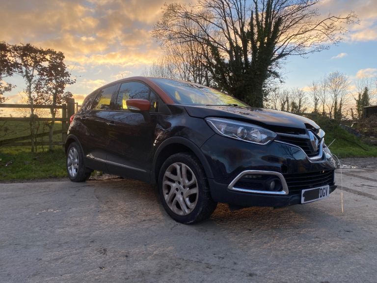 🟢2015 RENAULT CAPTUR ⚠️BREAKING FOR PARTS⚠️