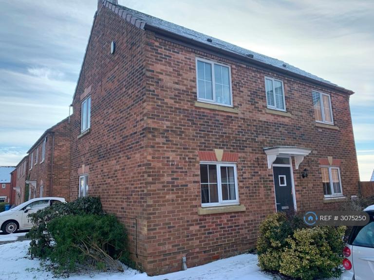 3 bedroom house in Mollis Grove, Oldham, OL1 (3 bed) (#3075250)