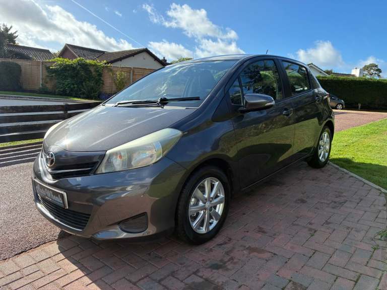 2013 Toyota Yaris 1.33 VVT-i TR 5dr HATCHBACK Petrol Manual