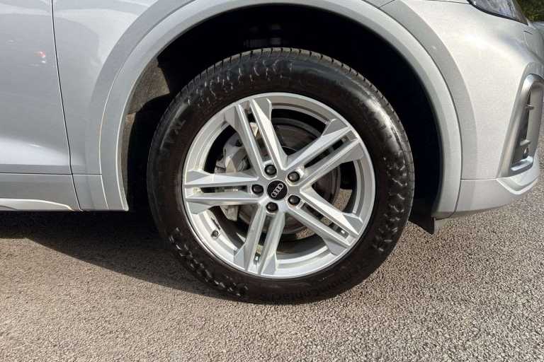 2022 Audi Q5 40 TDI Quattro S Line 5dr S Tronic SUV Diesel Automatic