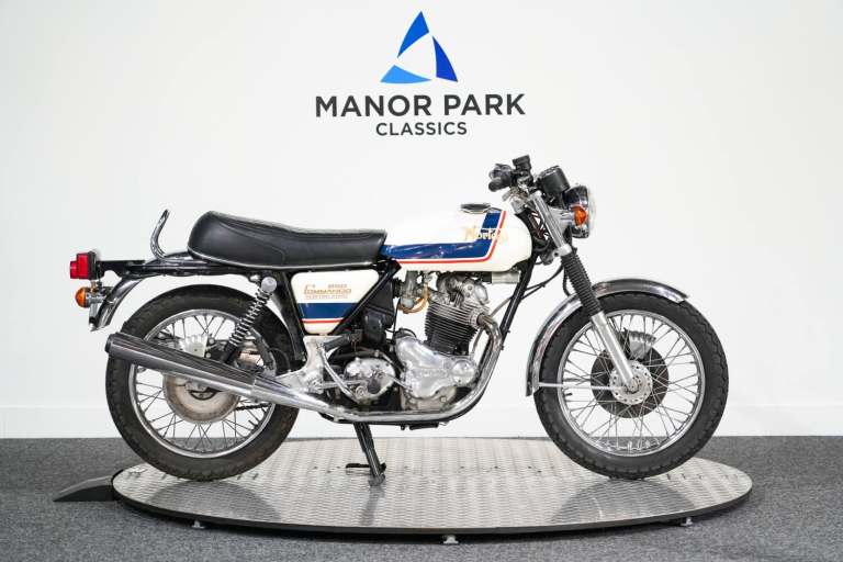 Norton Commando 850  Manual
