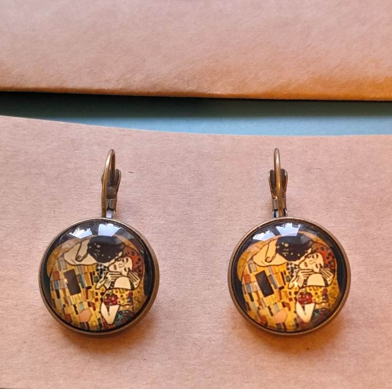 New Gustav Klimt 'The Kiss' Earrings – Bronze Tone