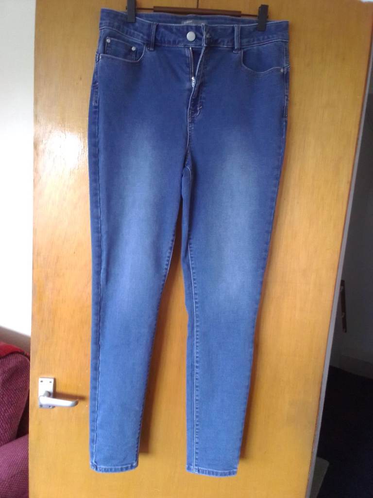 Women's Blue Jeans.