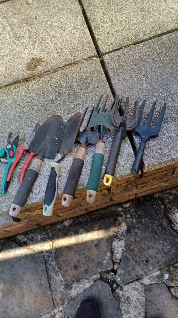 FREE GARDEN TOOLS 