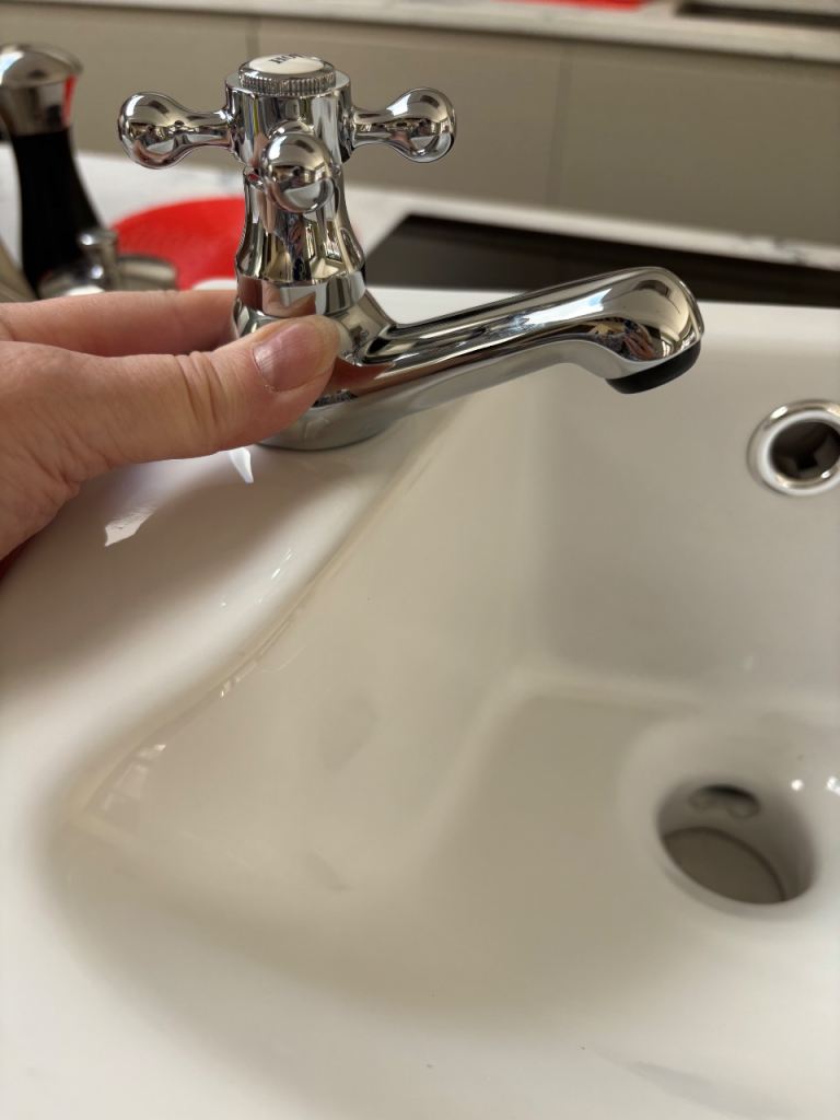 Brand new Eastbrook cloakroom basin and taps 