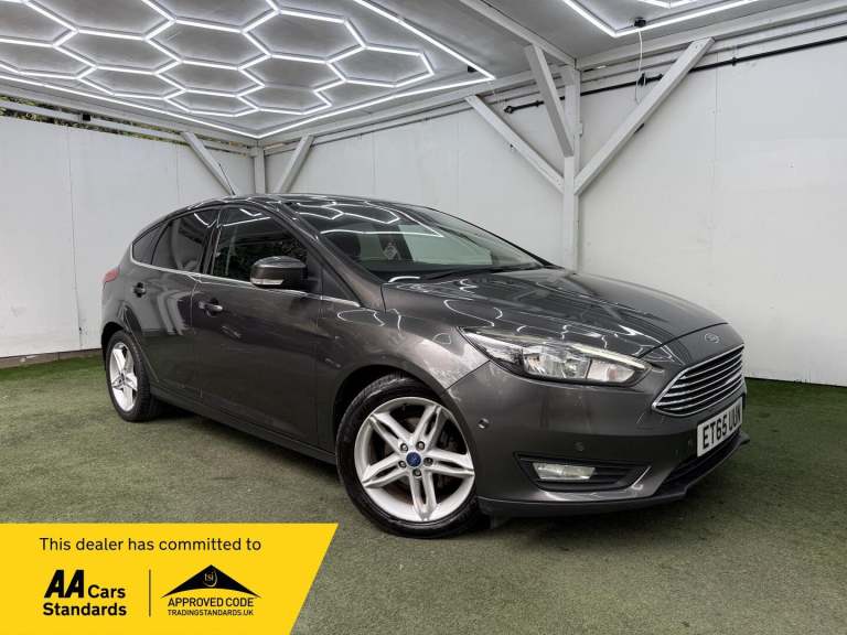 2016 Ford Focus 1.0T EcoBoost Zetec Euro 6 (s/s) 5dr HATCHBACK Petrol Manual