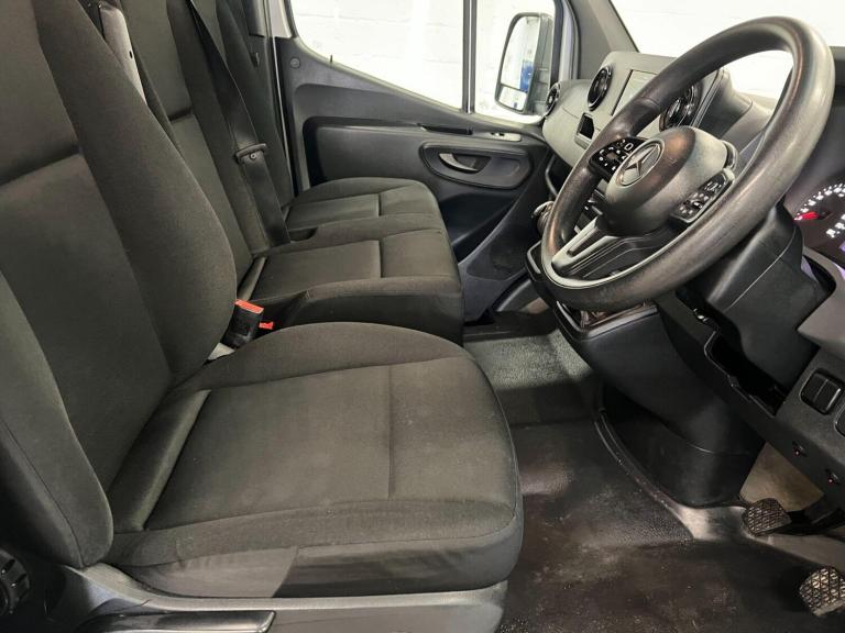 2021 Mercedes-Benz Sprinter 3.5t Progressive Crew Cab Tipper CHASSIS CAB DIESEL Manual